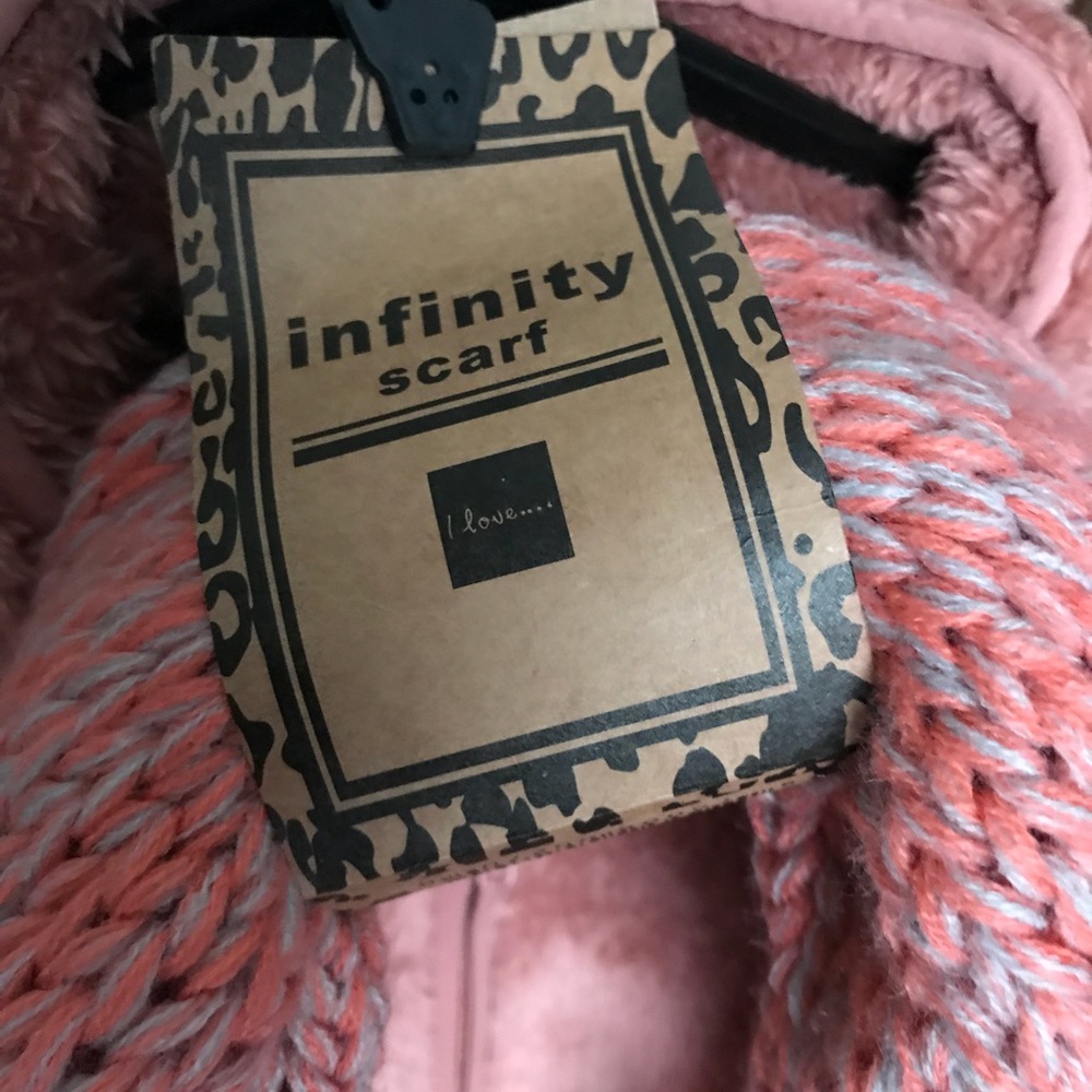 Infinity Scarf - Picture 3 of 3